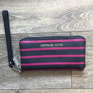 Michael Kors Mini Wristlet